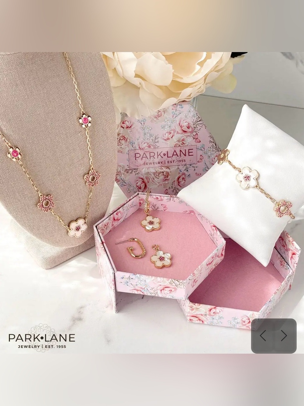 Park Lane “Petunia” 3 Piece Jewelry Set! New in a Beautiful Gift Box!!